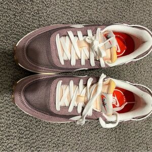 Nike Mauve Purple and Cream Sneakers